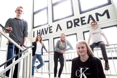 Alle eleverne i talentklasserne har store drømme. De vil være blandt de bedste til deres sport. De er alle klar over, at det kræver hårdt arbejde - også i skoletiden. Fra venstre Jacob Holk, Alberte Wistoft, Trine Kjøngerskov, Jenni Olesen og Daniel Ostersen. ? Foto: Tom Laursen