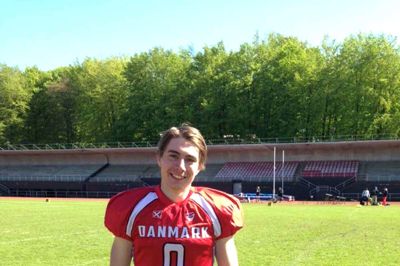 Den 18-årige quarterback Stefan Dahl fra Herning Hawks er med, når der i juni spilles U19-EM i amerikansk fodbold.? privatfoto