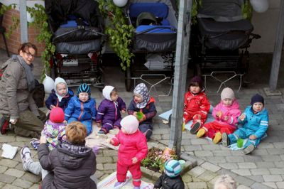 Dagplejerne havde samling på Tømmer-gården med fornem forplejning. ?Privatfoto