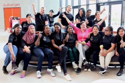 Team United One fra SOSU-skolen i Herning fejrer prisen. Privatfoto