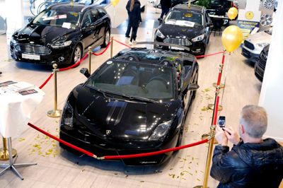 Denne Lamborghini Gallardo LP570-4 Performante stod udstillet hos Bjarne Nielsen A/S - den var et led i en konkurrence, hvor man kunne vinde en tur i den.?Foto: Henrik Ole Jensen