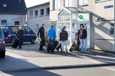 Politiet har haft et godt øje til Danmarksgade 11, siden gruppen Black Army rykkede ind. Udlejer kan ikke slippe af med gruppen.? foto: herning folkeblad
