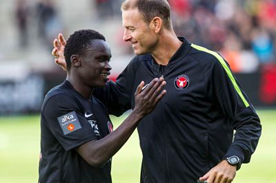 Jess Thorup (t.h.) havde Pione Sisto på holdet i sin første sæson i FC Midtjylland. Den nykårede guldtræner har store forventninger til dribleren fra Tjørring ved VM-slutrunden i Rusland. Foto: Jørn Deleuran