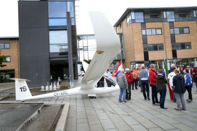 VM i svævefly for kvinder blev officielt skudt i gang lørdag 1. august på Torvet i Herning. foto: Flemming Hansen