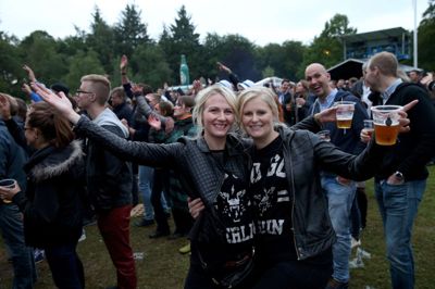 Stemningen fejlede ikke noget til Dizzy Mizz Lizzy-koncerten før sommerferien. ?foto: flemming hansen