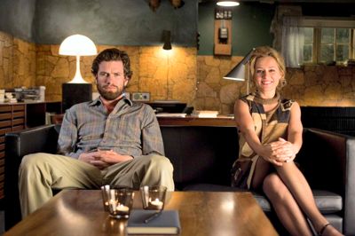 Det er ikke kun de kendte - her i skikkelse af Nikolaj Lie Kaas og Sidse Babett Knudsen i filmen »Parterapi« fra 2010 - der kan få brug for hjælp til forholdets udfordringer. ?Foto: Bjørn Bertheussen/Nordisk Film