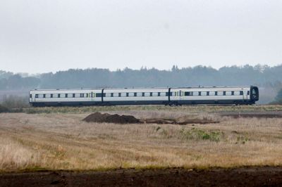 Det er besluttet, at der skal etableres en togforbindelse til Billund. Linjeføringen er ved at blive undersøgt, og nu kommer en tredje linjeføring i spil. Den tilgodeser blandt andre passagerer fra Herning-området.? Foto: Flemming Hansen