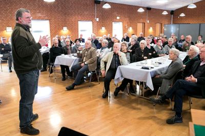 Anders Laugesen kan skabe refleksion, eftertanke og debat, når han taler om religion og folkekirkens fremtid. Her er han til højskoleweekend i Aulum Fritidscenter i 2016. ? Foto: Tom Laursen