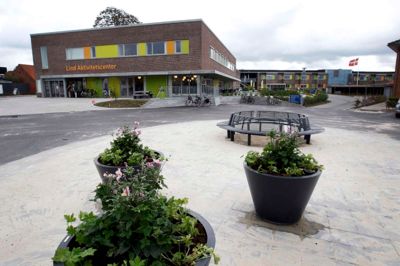 Lind Plejecenter er et af tre plejehjem i Herning Kommune, som flygtninge under uddannelse i ældreplejen bliver tilknyttet. ? Foto: Flemming Hansen