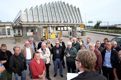 Natur- og Miljøklagenævnet har givet Herning Kommune medhold i, at kommunen ikke har begået fejl i dens forbud mod nedrivning af den Jørn Utzon-tegnede Uno-X tankstation i Poulsgade. Et stor flertal af borgere bakkede også op om bevaringen, da Herning Folkeblad sidste år arrangerede debatmøde om sagen. ? foto: flemming hansen ?