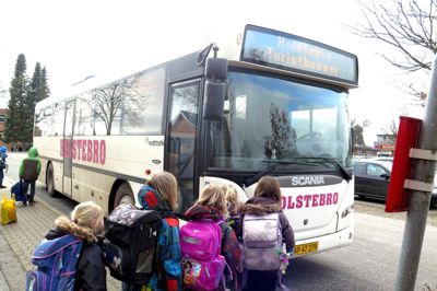 Det er ikke kun børnene i Hodsager der må vente længe på at komme hjem med skolebussen fra Aulum. Der er også børn i Feldborg, der må vente et godt stykke tid på at komme hjem med bussen fra Haderup Skole. ? foto. Hans Mikkelsen