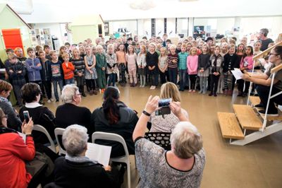 Spil Dansk Ugen er med til at fastholde interessen for dansk musik i al sin bredde. Herning Kommune er »Spil Dansk«-kommune, og i år gæster man Skarrild Skole. ?Foto: Tom Laursen