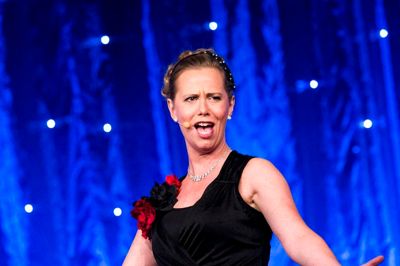 Lisbeth Kjærulff synger på lørdag med Herning Amatørsymfoniorkester. Foto: tom laursen