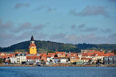 Den sydfynske by Faaborg vil bruge det succesfulde koncept fra Ikast - Vores Ikast - til at sparke gang i havnebyens handelsliv. Også navnet bliver brugt, dog i variationen Vores Faaborg.?Foto: Colourbox