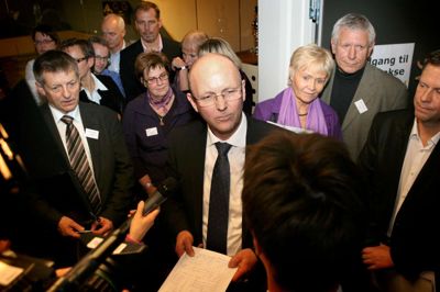 At være borgmester er ern krævende opgave. Blandt andet skal man kunne skabe enighed omkring sig - eller i det mindste et flertal, når der konstitueres poster på valgnatten. Som her i 2009. ?Foto: Henrik Ole Jensen