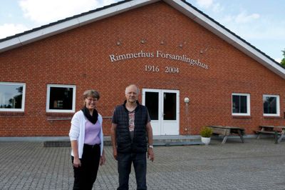 100-årsjubilæet i forsamlingshuset skal fejres, siger Sigurd Nielsen og Tove Larsen.? Foto: Flemming Hansen