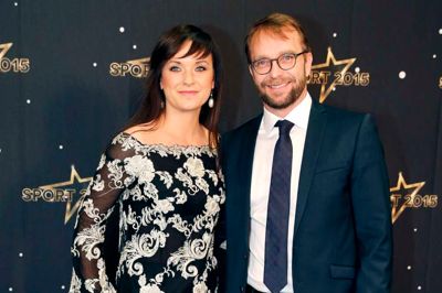 Sundheds- og Ældreminister Sofie Løhde (V) kommer til Ikast på mandag for at lære om kommunens erfaringer med demente. Her ses hun til Sportsgalla i Boxen i januar sammen med sin kæreste Ole Palmå. ?Foto: Tom Laursen