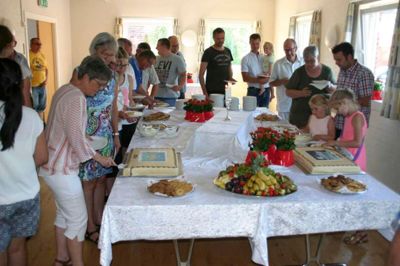 Mange var mødt frem for at feste for forsamlinghuset med en lækker brunch.? Privatfoto