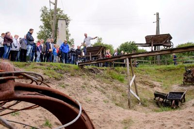 Søby Brunkulsmusem er klar til sæson nummer 40. Museet kan vise et nyt gammeldags lokum frem og en 80 år gammel gravemaskine.?foto: jørn deleuran