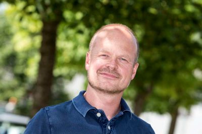 - Vi er meget bevidste om, at kampagnen skal leve videre, og at vi skal vise, at der er praktisk handling bag ordene, siger Hans Kærgaard om kampagnen »Lev livet i Aulum«. ?Foto: Tom Laursen