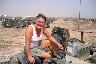 Ruth Birk Christensen fortæller om sin tid som soldaterhjembestyrer i en krigszone. Privatfoto