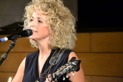 Forsangeren i Hush, Dorthe Gerlach, og resten af bandet leverede en forrygende koncert. ?privatfoto