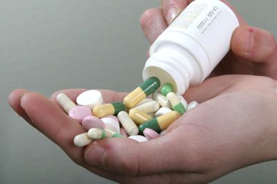 Forbrugerne efterlades uden nødvendig rådgivning, hvis man sælger håndkøbsmedicin i butikker. Foto: Colourbox