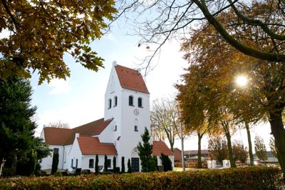 Videbæk Kirke danner lørdag 25. april ramme om konfirmationer.