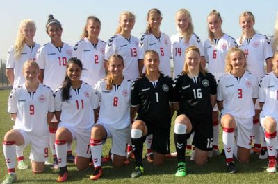 Danmarks fodboldlandshold for piger under 17 år skal spille kamp mod Tyskland i Ikast. ?PR-Foto