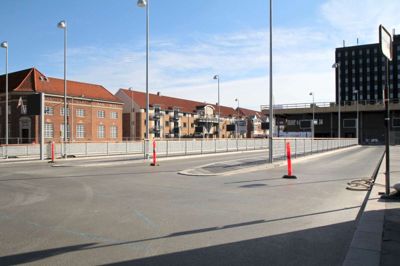 Det nye trafikknudepunkt på Banegårdspladsen skal hedde »Herning Station«. Navnet skal blandt andet stå på et lysbånd på kanten af den nye terminalbygning - og bliver også betegnelsen i alle digitale køre- og rejseplaner. ?foto: Christian Sjurman