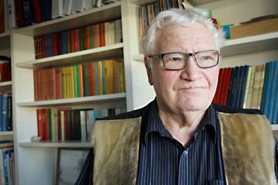 Tage Dohn har har enkelte gange siden sin afsoning lagt vejen forbi Kærshovedgård. Han skulle lige se, om fængslet lå der endnu. Det er ikke et sted, man længes efter, som han siger. ?Foto: Kim Kristensen