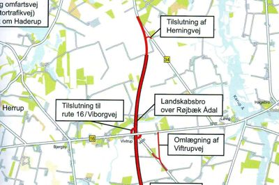 Sådan kommer omfartsvejen vest om Haderup til at forløbe. Det er et projekt til 281 milioner kroner, men det er endnu uvist, om der også bliver råd til at opfylde de lokale ønsker om en stitunnel under Langgade og en cykelsti langs med hovedvej 16 af hensyn til skolebørnene. ? illustration: Vejdirektoratet