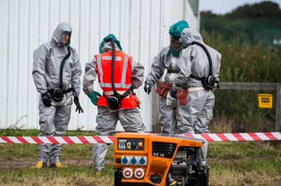 Siden november har Beredskabsstyrelsen haft travlt med sager, hvor der var mistanke om fugleinfluenza. Eksempelvis blev 1200 gråænder aflivet på en gård ved Skørbæk (billedet). 71 gange var Beredskabsstyrelsen Midtjylland ude til den type opgaver i 2016. ?Polfoto