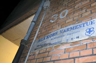 Blå Kors varmestue lukkede mandag aften klokken 22 og åbnede igen i morgen klokken otte. Herning Byråd forlanger nu, at varmestuen igen skal være åben døgnet rundt.? foto: Jesper Wind