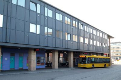 Søndag flytter bybusserne væk fra den gamle terminal i Smedegade og til den nye banegårdsplads. ?Foto: Christian Sjurman