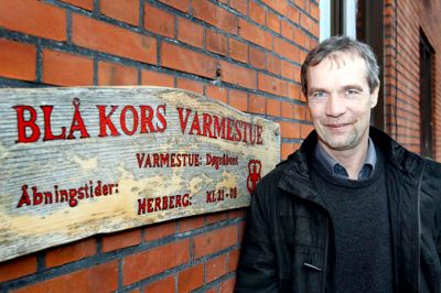 Blå Kors varmestue og herberg i Bethaniagade har fået sat stolen for døren. Herning Byråd kræver, at varmestuen skal være døgnåben igen. Det bliver svært med det gældende budget, siger generalsekretær i Blå Kors, Chr. Bjerre.?foto: tom laursen