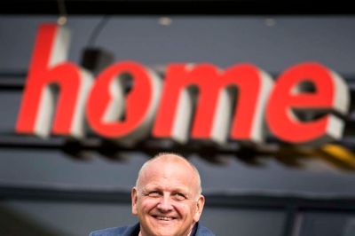 Erik Thalund fra Home i Herning har en masse købere, der gerne vil have nogle boliger at kigge på, så går man med salgstanker, er det med at komme ud af starthullerne. ?Foto: Tom LAursen