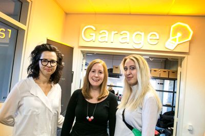 Paulina Rycerz (t.v.), Roseanne Kimber og Kamilla Dzienak håber på at kunne videreudvikle deres projekt i The Garage. Her håber de at bruge deres praktiktid i stedet for hos en virksomhed. ? FOTO: Tom Laursen.