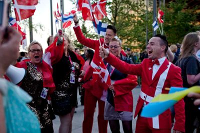 Danske fans fester i Malmøs gader i forbindelse med Eurovision Song Contest 2013. Til højre fanklubbens formand, Johann Sørensen.? Foto: Scanpix