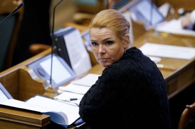 Udlændinge- og Integrationsministeriet oplyser til Politiken om nødbremsen, at »udgangspunktet er, at alle afvises – også uledsagede mindreårige. Der kan dog være undtagelser, hvis forældrene eksempelvis allerede er i Danmark«. Polfoto/Jens Dresling