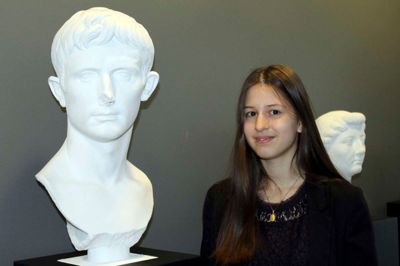 Stephanie Rønde Andersen fra Herning kan kalde sig Danmarks bedste gymnasieelev til latin. ? Privatfoto