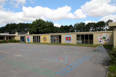 Politikerne i børne- og familieudvalget diskuterer fortsat, hvordan de nye skoledistrikter i Tjørring skal se ud - og hvor den nye bydel i Gødstrup skal høre til. Engbjergskolen i Snejbjerg er en mulighed. ?Foto: Christian Sjurman