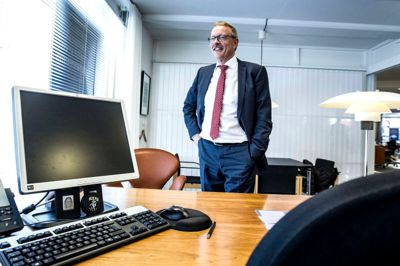 - Det er både en spændende beslutning, men også en tung beslutning, siger Niels Viggo Malle om afskeden med Handelsbanken. Han har været en del af bankens udvikling, siden han blev ansat som bankelev i 1976. ?Foto: Tom Laursen