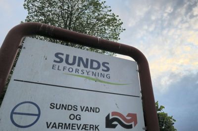 Sunds Vand- og Varmeværk deler kontor med Sunds Elforsyning på Teglgårdvej. Værkerne har nu tre ansatte på kontoret, efter værkerne har overtaget driften af vandværket og mere af den daglige administration. En egentlig sammenlægning af de tre selskaber vil dog ikke ske.? foto: jesper wind