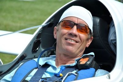 Arne Bøye-Møller fra Herning Svæveflyveklub blev dansk mester, da han i pinsen vandt 18 m-klassen. Foto: Privatfoto