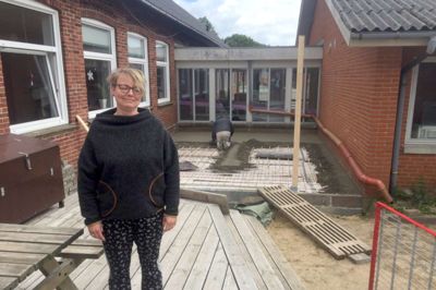 Leder af Børnehuset Trekløveren Ane Lyremark glæder sig over, at det går så godt for institutionen, at det er nødvendigt at bygge til. ?FOTO: OLE SKYDT