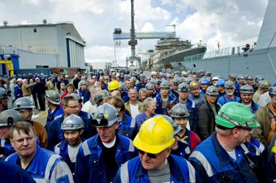 Timelønnede i industrien kan se frem til en lønstigning på 1,8 procent. Det er det højeste spring, siden finanskrisen satte ind i 2009, skriver Finans. /ritzau/Leth-larsen Peter/arkiv