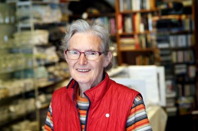 Vera Elmholdt Sørensen er meget glad for sin by, Kibæk, og har ikke tænkt sig at forlade sin hjemby. ? foto: Flemming Hansen