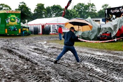 Dele af pladsen mindede om »Smatten« under Roskilde Festivalen. ?? Foto: FLEMMING HANSEN