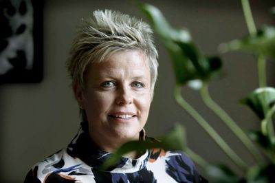 - Når jeg har opnået noget, har jeg altid haft en tendens til at sige til mig selv, at det kunne jeg gøre lidt bedre. Det har jeg fået vendt nu, så jeg er blevet bedre til at sige, at jeg gjorde det bedste, jeg kunne i situationen og anerkende mine egne skyggesider, siger Annette Bjerregaard Christensen. ?Foto: Henrik Ole Jensen
